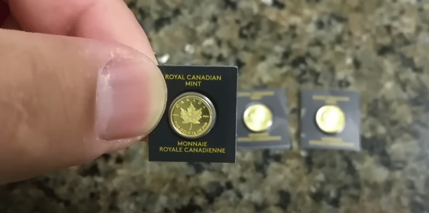 What does 1 gram of gold look like?